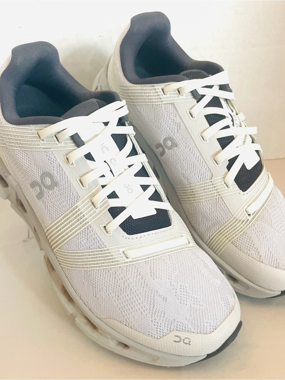 On Cloudgo Womens SZ 8.5 US White Glacier Gray Athletic Running Shoes Sneakers.